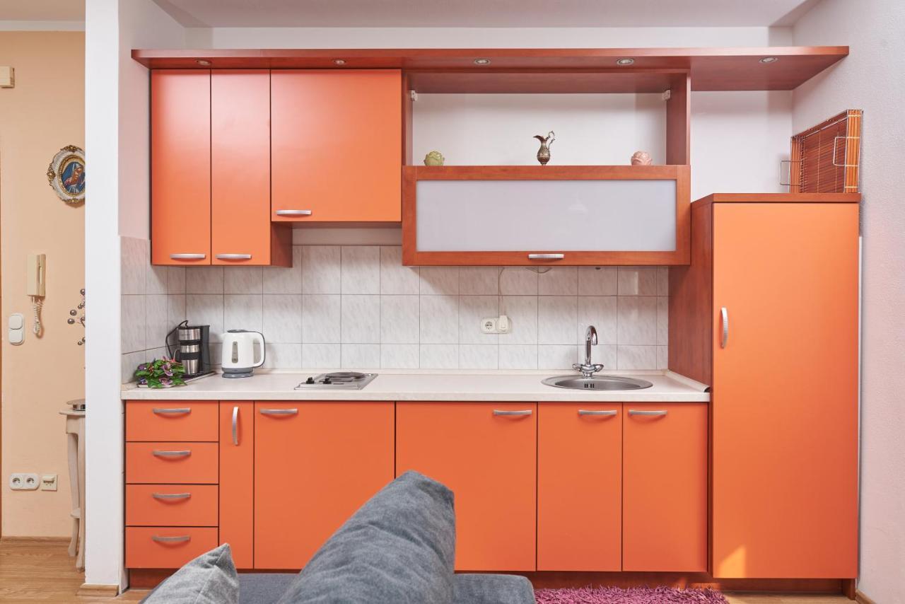 Apartments Lovric With Sea View Kaštela Εξωτερικό φωτογραφία