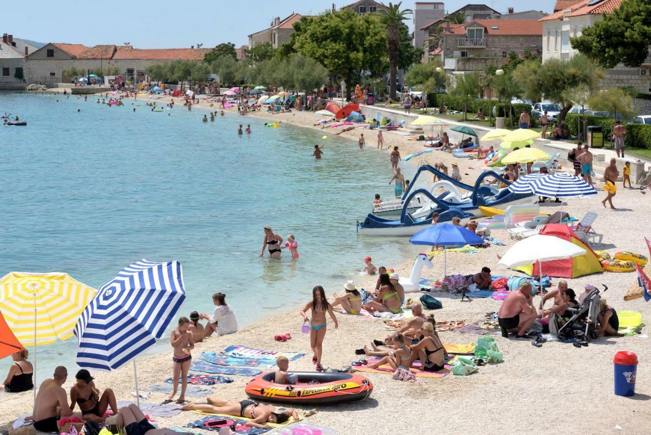 Apartments Lovric With Sea View Kaštela Εξωτερικό φωτογραφία